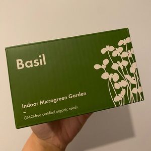 Oui indoor micro garden- basil 🌿
